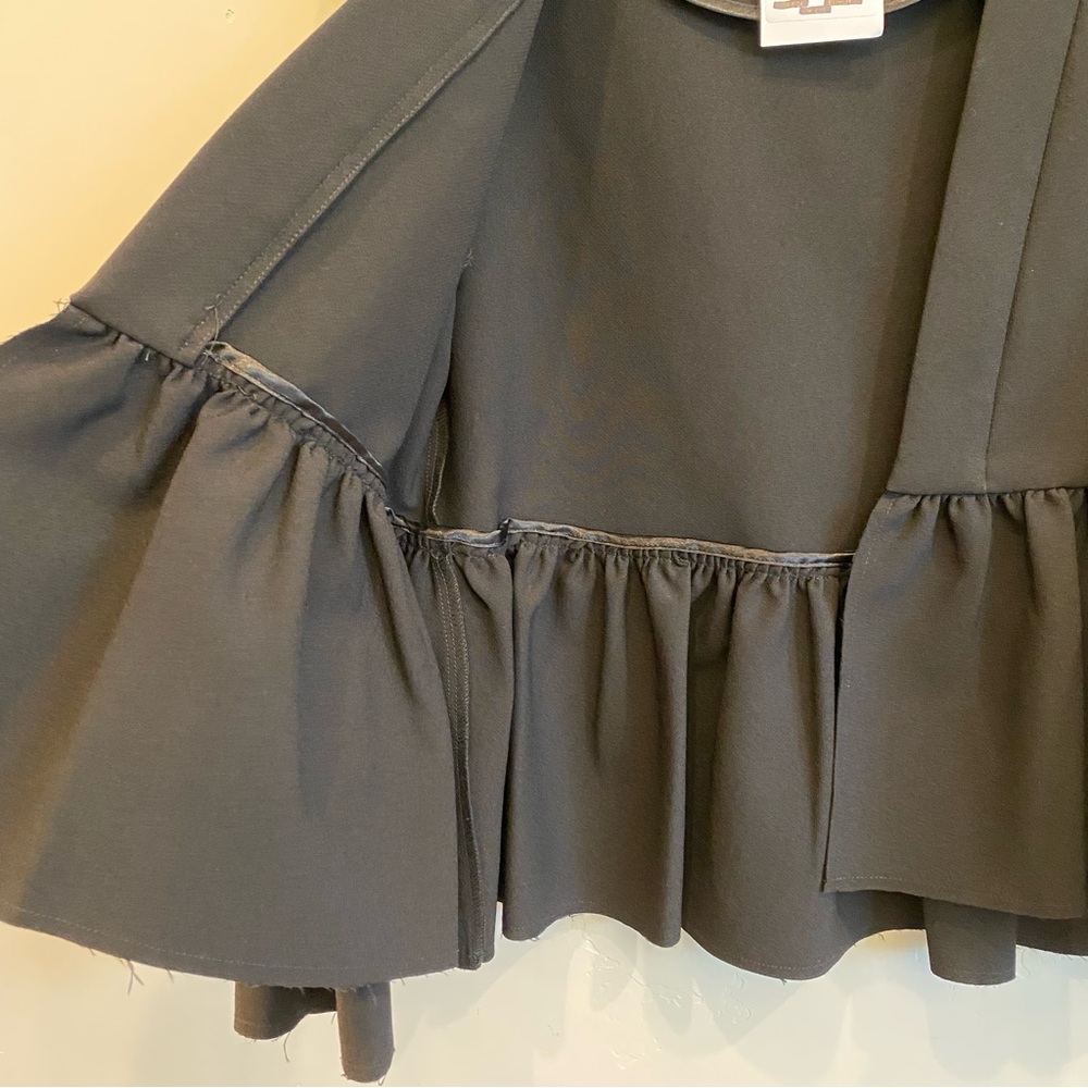 TOPSHOP Black Open Front Peplum Dress Jacket Raw Hem - Picture 3 of 7